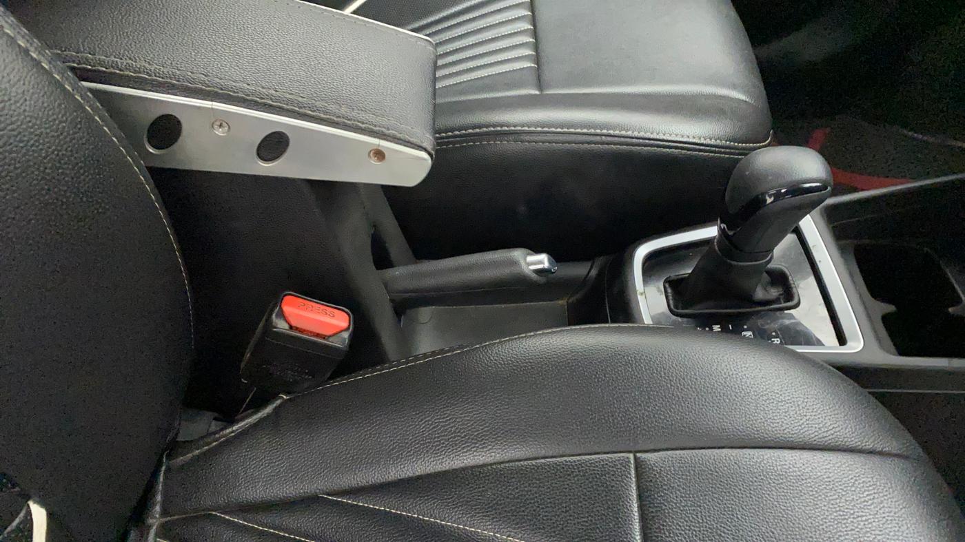 2018 Maruti Swift VDI AMT, Diesel, Automatic, 95,048 km, Gear Lever
