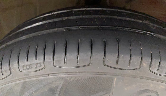 2018 Maruti Swift VDI AMT, Diesel, Automatic, 95,048 km, Right Front Tyre Tread