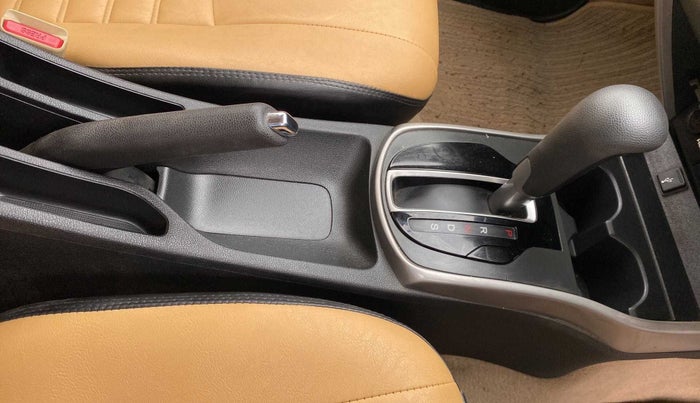 2017 Honda City 1.5L I-VTE V CVT, Petrol, Automatic, 56,787 km, Gear Lever