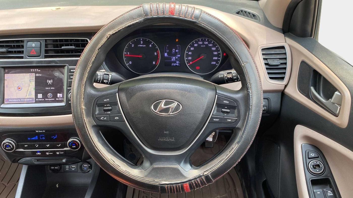 2018 Hyundai Elite i20 ASTA 1.4 CRDI, Diesel, Manual, 23,243 km, Steering Wheel Close Up