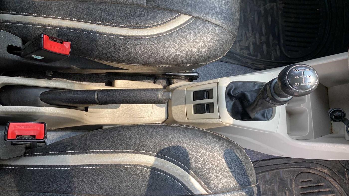 2022 Maruti Alto VXI, Petrol, Manual, 13,264 km, Gear Lever