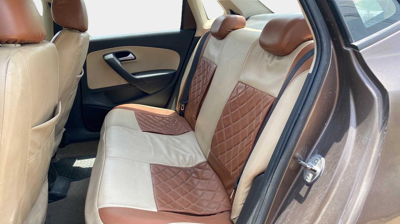 2017 Volkswagen Ameo COMFORTLINE 1.2L, Petrol, Manual, 95,401 km, Right Side Rear Door Cabin