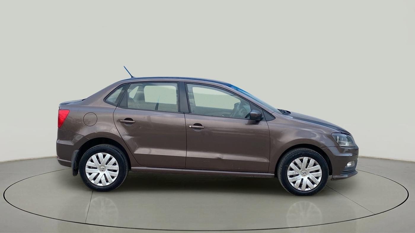 2017 Volkswagen Ameo COMFORTLINE 1.2L, Petrol, Manual, 95,401 km, Right Side