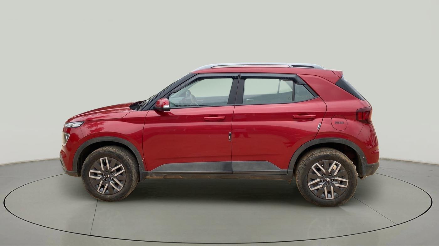2022 Hyundai VENUE SX 1.5 CRDI, Diesel, Manual, 15,772 km, Left Side