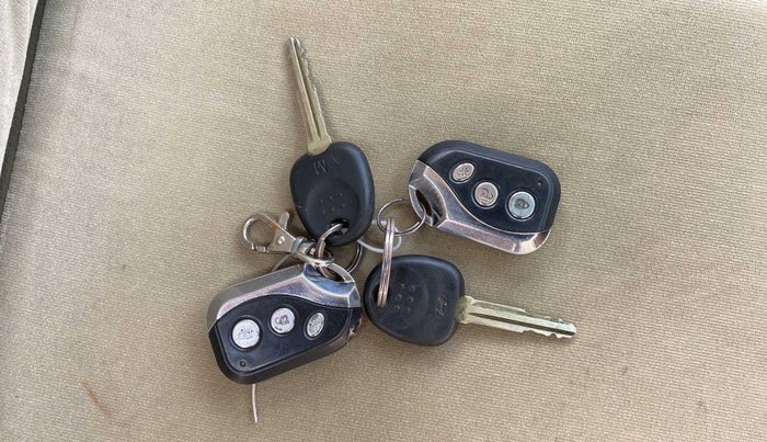 2012 Hyundai i10 MAGNA 1.2, Petrol, Manual, 35,681 km, Key Close Up