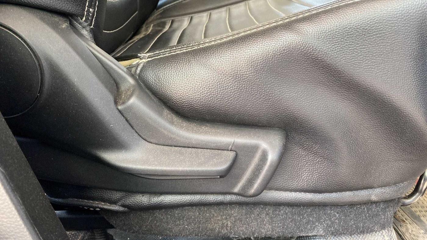2017 Maruti IGNIS DELTA 1.2, Petrol, Manual, 85,098 km, Driver Side Adjustment Panel