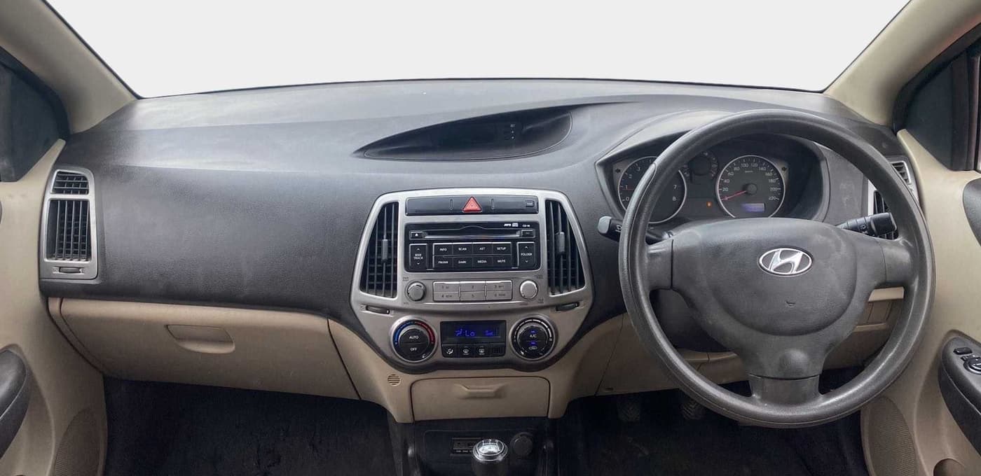 2012 Hyundai i20 MAGNA (O) 1.2, Petrol, Manual, 72,739 km, Dashboard