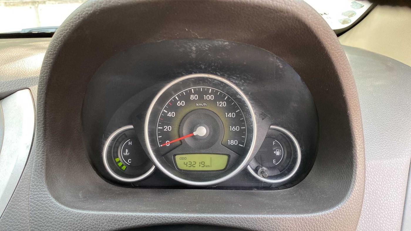 2014 Hyundai Eon MAGNA +, Petrol, Manual, 43,211 km, Odometer Image