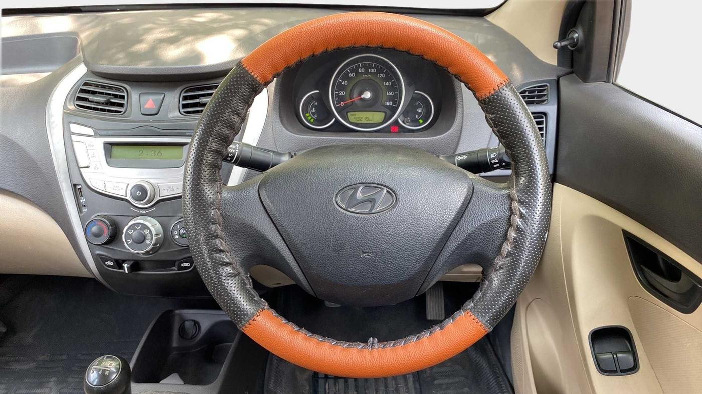 2014 Hyundai Eon MAGNA +, Petrol, Manual, 43,211 km, Steering Wheel Close Up