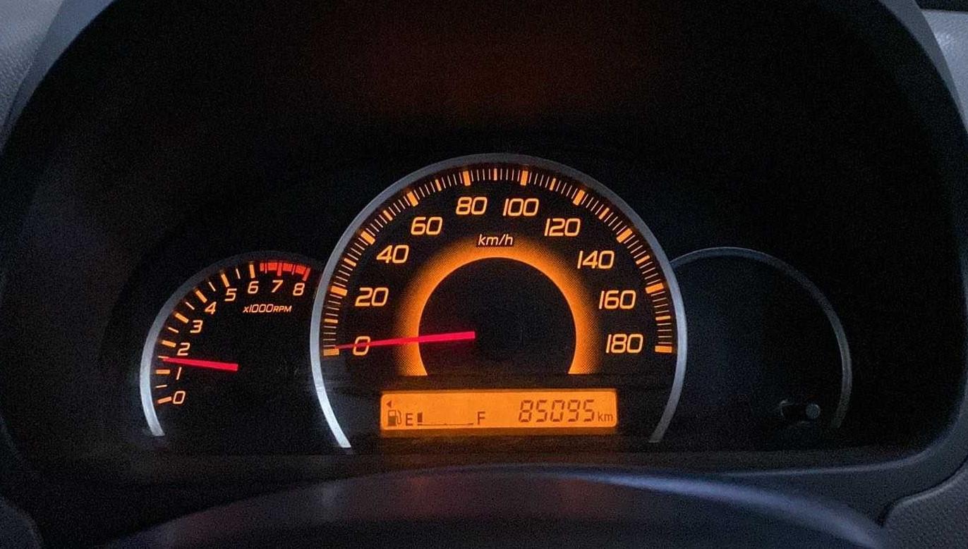 2010 Maruti Wagon R 1.0 VXI, Petrol, Manual, 85,106 km, Odometer Image
