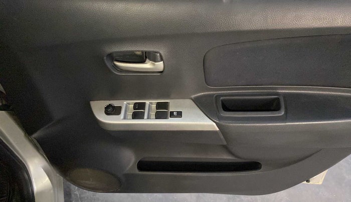 2010 Maruti Wagon R 1.0 VXI, Petrol, Manual, 85,106 km, Driver Side Door Panels Control