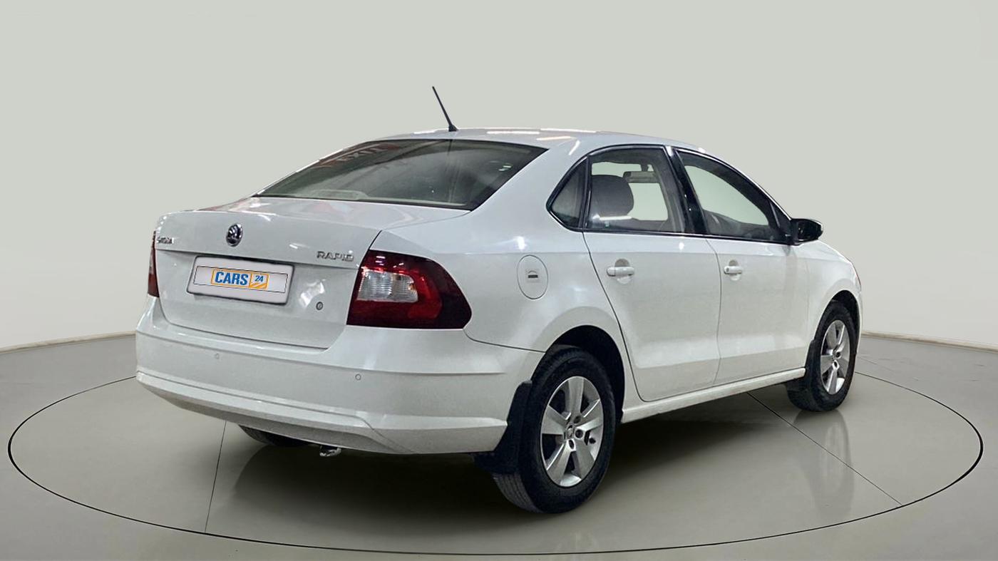 2019 Skoda Rapid AMBITION 1.6 MPI MT, Petrol, Manual, 45,382 km, Right Back Diagonal
