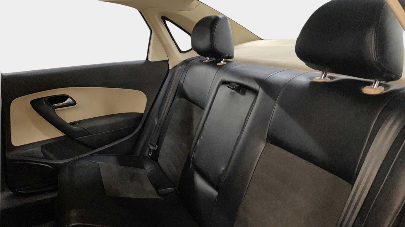 2019 Skoda Rapid AMBITION 1.6 MPI MT, Petrol, Manual, 45,382 km, Right Side Rear Door Cabin