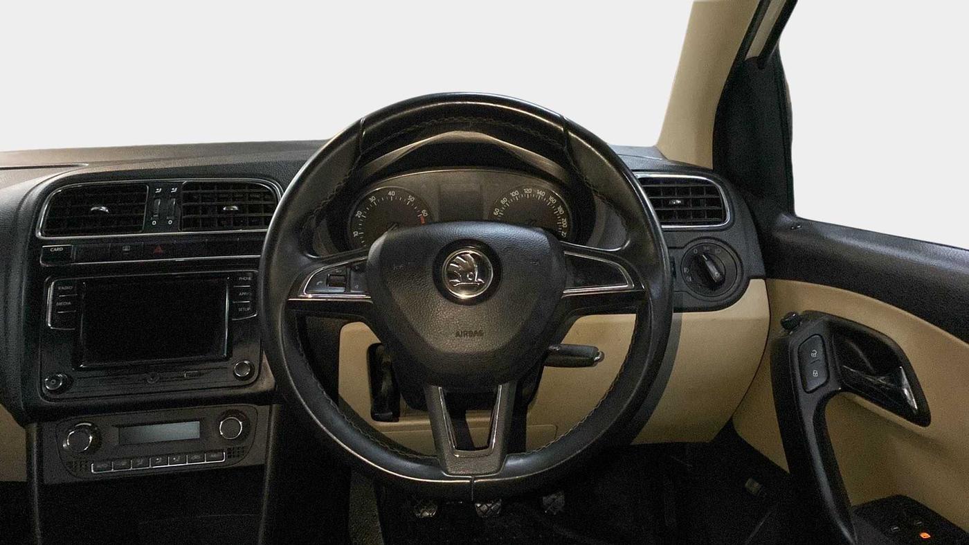 2019 Skoda Rapid AMBITION 1.6 MPI MT, Petrol, Manual, 45,382 km, Steering Wheel Close Up