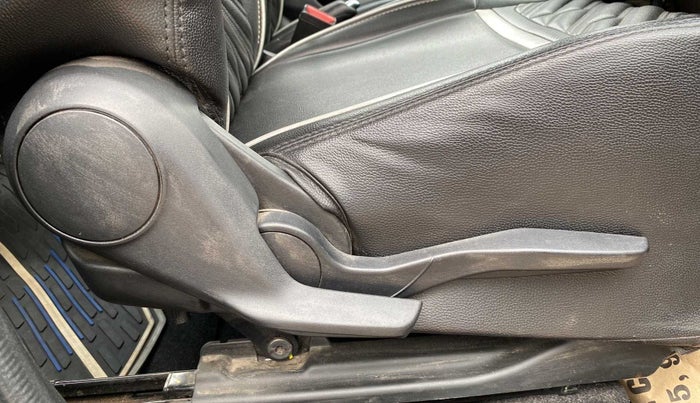 2020 Maruti Swift VXI, Petrol, Manual, 71,779 km, Driver Side Adjustment Panel