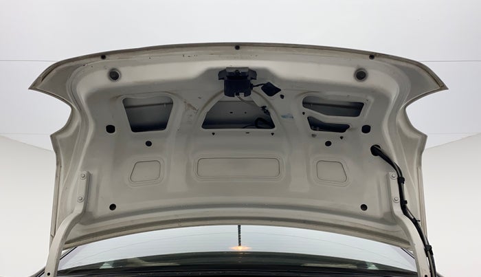 2014 Hyundai Xcent S 1.2, CNG, Manual, 98,970 km, Boot Door Open