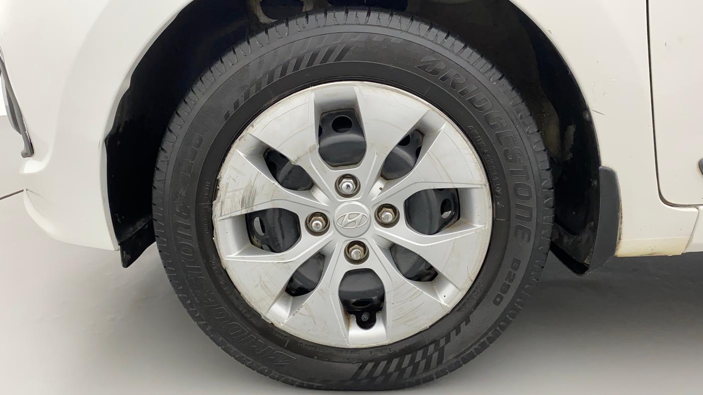 2014 Hyundai Xcent S 1.2, CNG, Manual, 98,970 km, Left Front Wheel