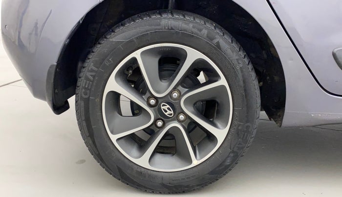 2017 Hyundai Grand i10 SPORTZ (O) AT 1.2 KAPPA VTVT, Petrol, Automatic, 97,032 km, Right Rear Wheel
