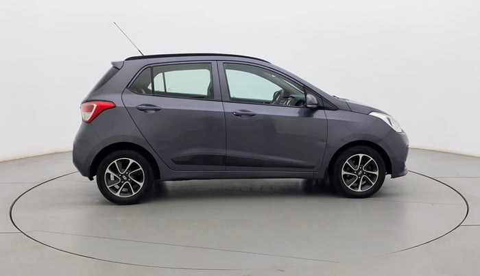 2017 Hyundai Grand i10 SPORTZ (O) AT 1.2 KAPPA VTVT, Petrol, Automatic, 97,032 km, Right Side View