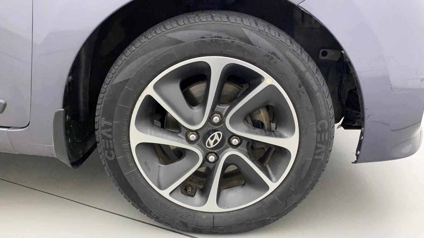 2017 Hyundai Grand i10 SPORTZ (O) AT 1.2 KAPPA VTVT, Petrol, Automatic, 97,032 km, Right Front Wheel