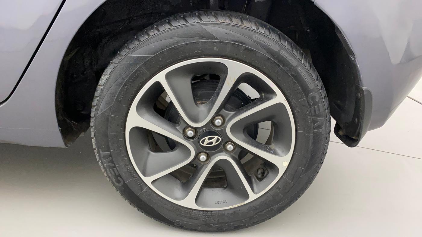 2017 Hyundai Grand i10 SPORTZ (O) AT 1.2 KAPPA VTVT, Petrol, Automatic, 97,032 km, Left Rear Wheel