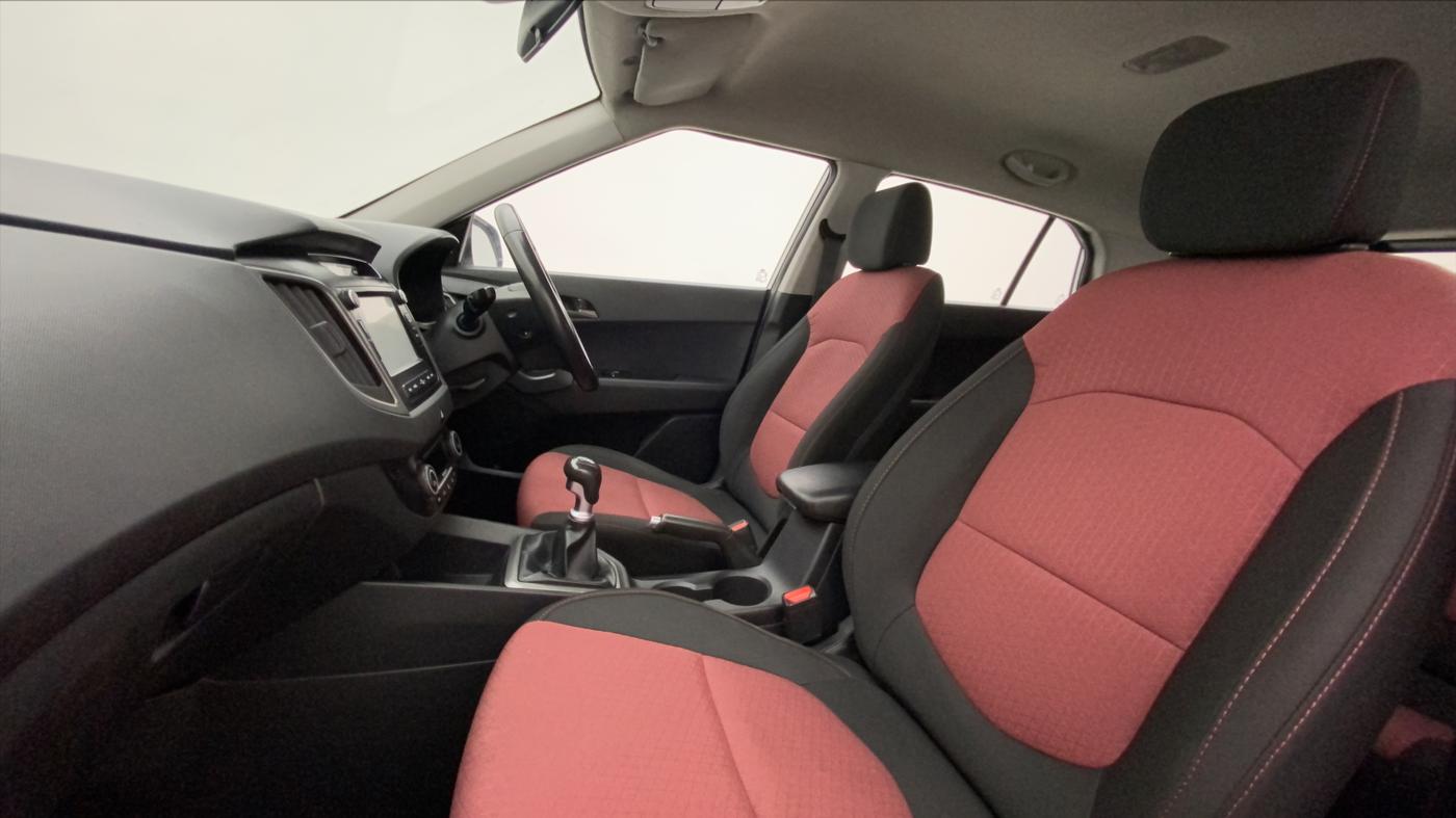 2017 Hyundai Creta SX PLUS 1.6 PETROL, Petrol, Manual, 73,300 km, Right Side Front Door Cabin
