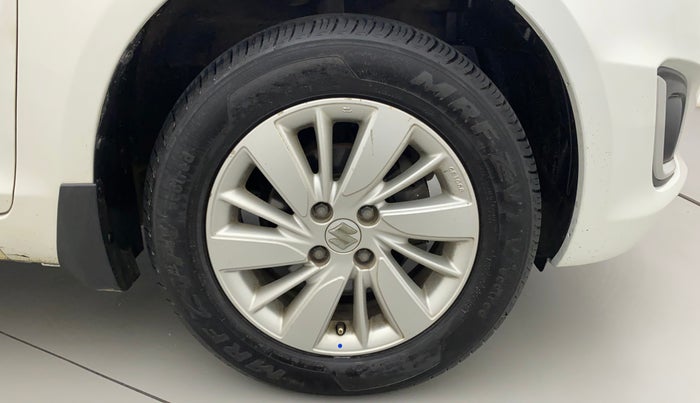 2017 Maruti Swift ZXI, Petrol, Manual, 85,495 km, Right Front Wheel