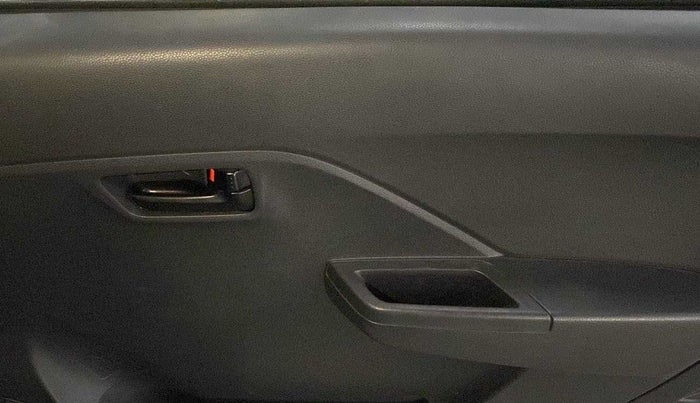 2022 Maruti Alto K10 VXI, Petrol, Manual, 10,531 km, Driver Side Door Panels Control