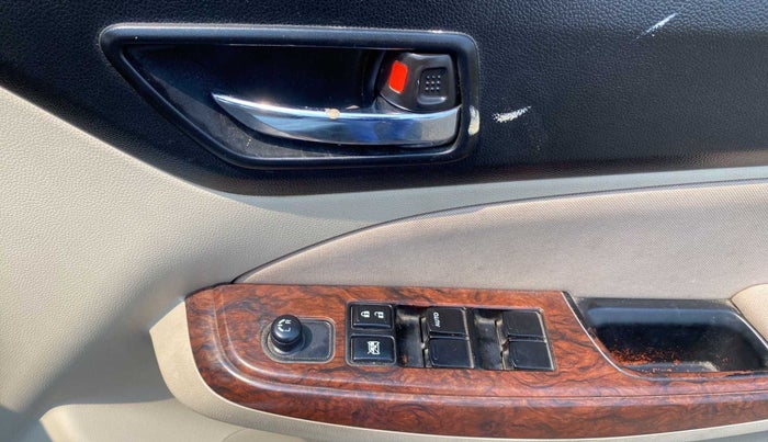 2018 Maruti Dzire VXI AMT, Petrol, Automatic, 83,337 km, Driver Side Door Panels Control