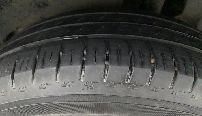 2017 Maruti Dzire VXI, Petrol, Manual, 99,781 km, Left Rear Tyre Tread