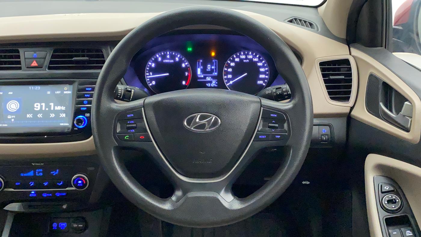 2017 Hyundai Elite i20 ASTA 1.2, Petrol, Manual, 43,276 km, Steering Wheel Close Up