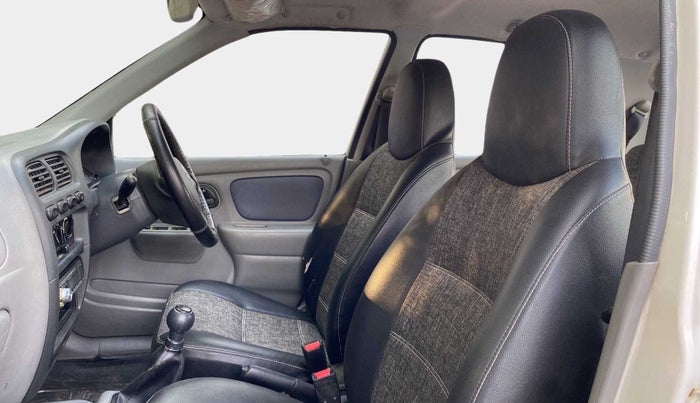 2014 Maruti Alto K10 VXI, Petrol, Manual, 36,066 km, Right Side Front Door Cabin