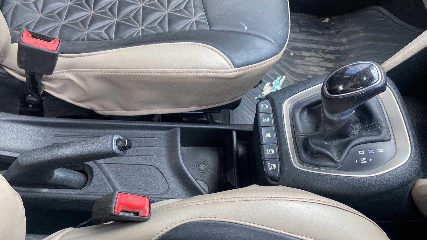 2020 Hyundai NEW SANTRO SPORTZ AMT, Petrol, Automatic, 28,799 km, Gear Lever