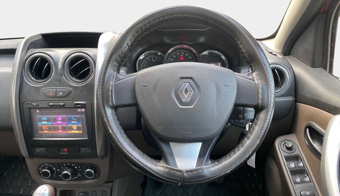 2018 Renault Duster RXS PETROL, Petrol, Manual, 41,386 km, Steering Wheel Close Up
