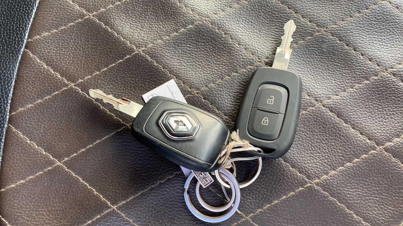 2018 Renault Duster RXS PETROL, Petrol, Manual, 41,386 km, Key Close Up