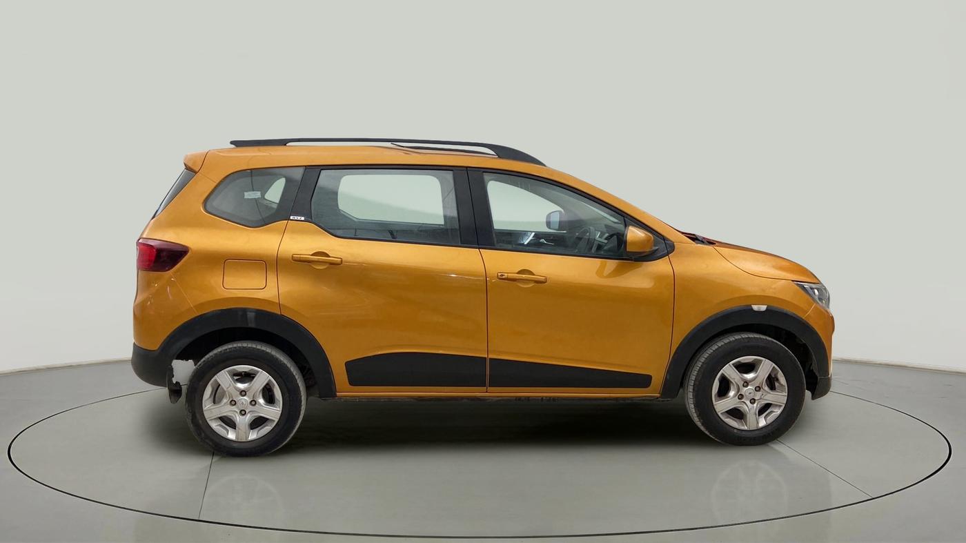 2019 Renault TRIBER RXZ, Petrol, Manual, 61,457 km, Right Side View