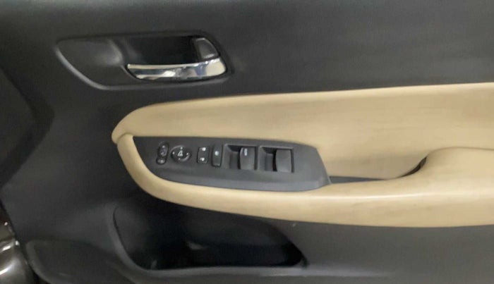 2020 Honda City 1.5L I-VTEC VX CVT, Petrol, Automatic, 43,906 km, Driver Side Door Panels Control