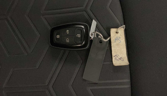2022 Tata NEXON XZ PLUS PETROL, Petrol, Manual, 35,542 km, Key Close Up