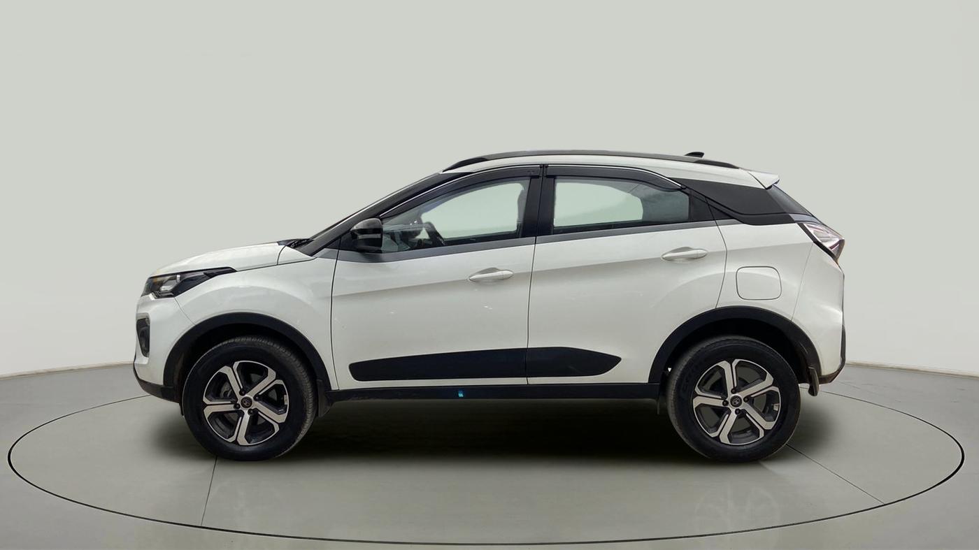 2022 Tata NEXON XZ PLUS PETROL, Petrol, Manual, 35,542 km, Left Side