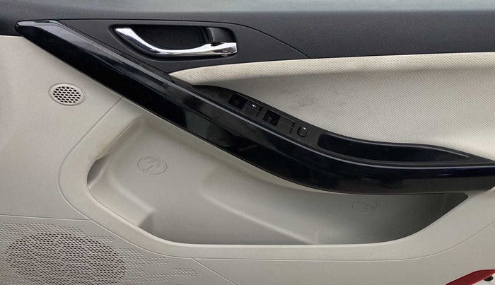 2022 Tata NEXON XZ PLUS PETROL, Petrol, Manual, 35,542 km, Driver Side Door Panels Control