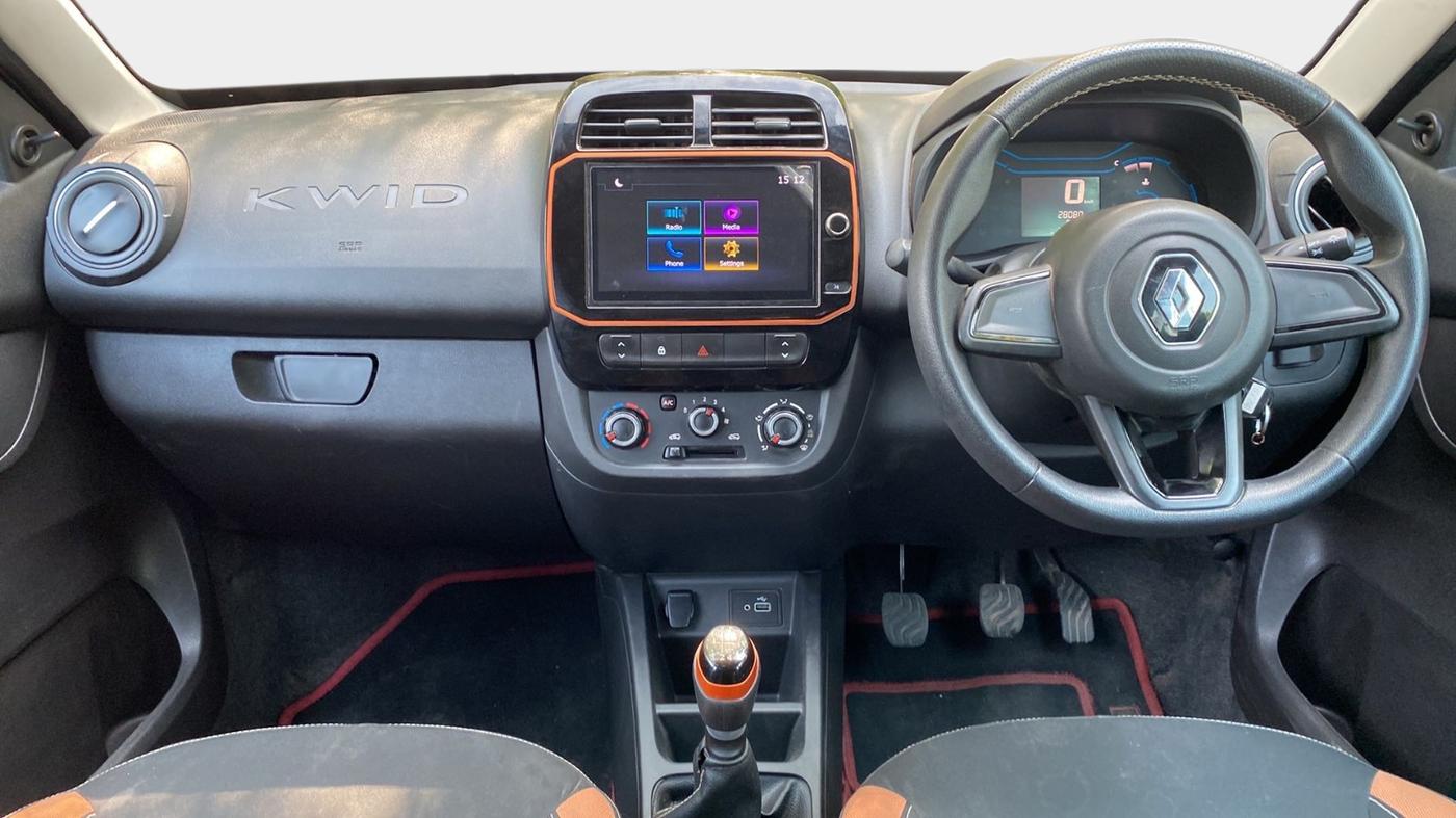 2021 Renault Kwid CLIMBER 1.0 (O), Petrol, Manual, 28,071 km, Dashboard