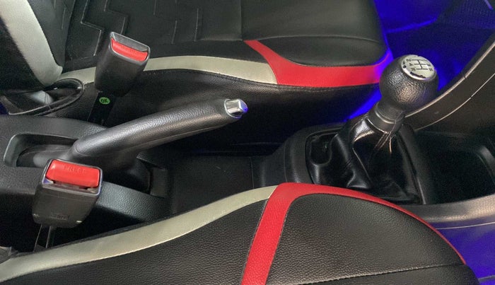 2015 Maruti Swift ZDI, Diesel, Manual, 90,510 km, Gear Lever