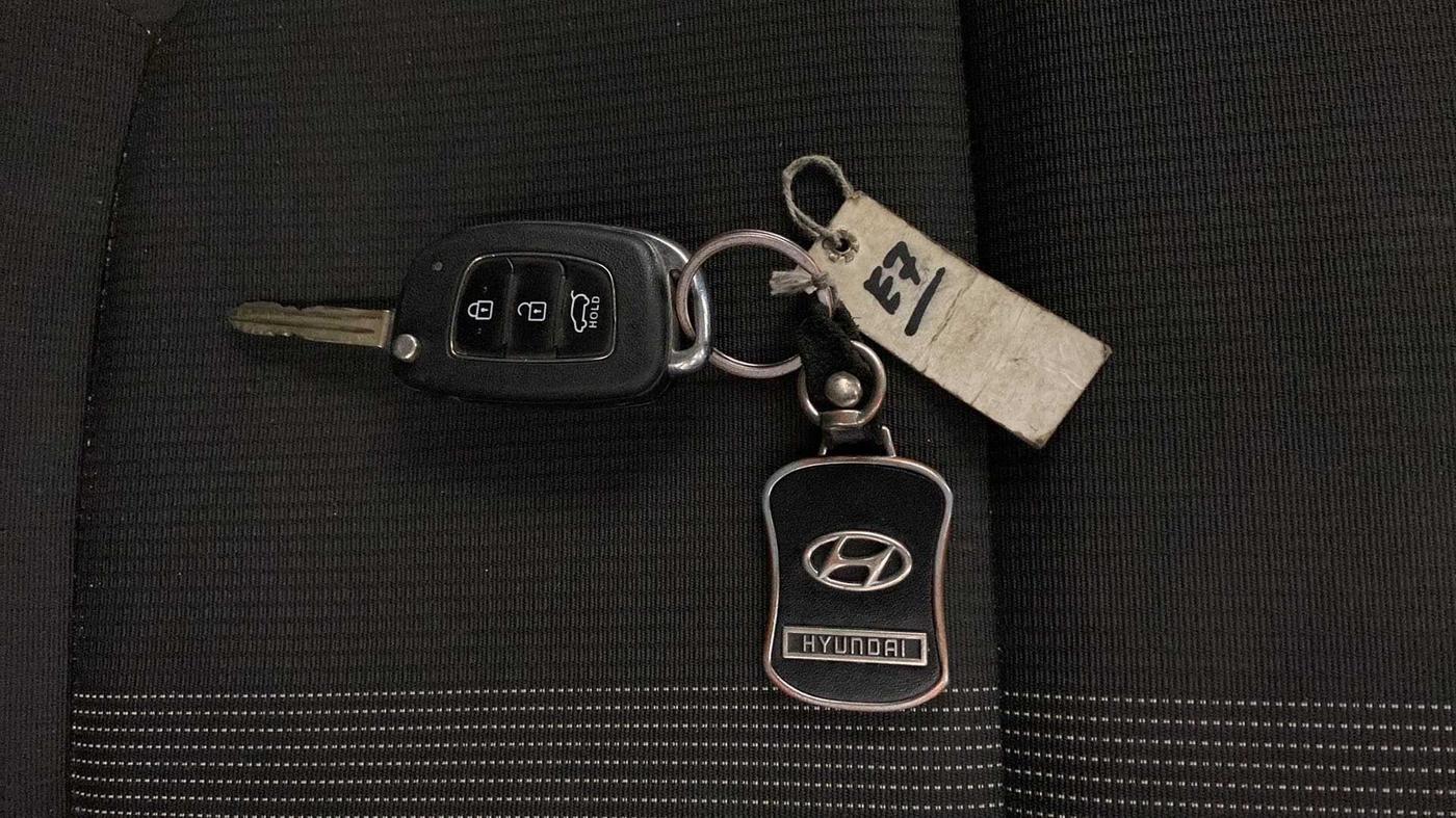 2019 Hyundai VENUE SX 1.0 TURBO, Petrol, Manual, 48,008 km, Key Close Up