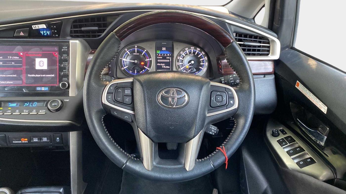 2022 Toyota Innova Crysta 2.4 VX 8 STR, Diesel, Manual, 13,837 km, Steering Wheel Close Up