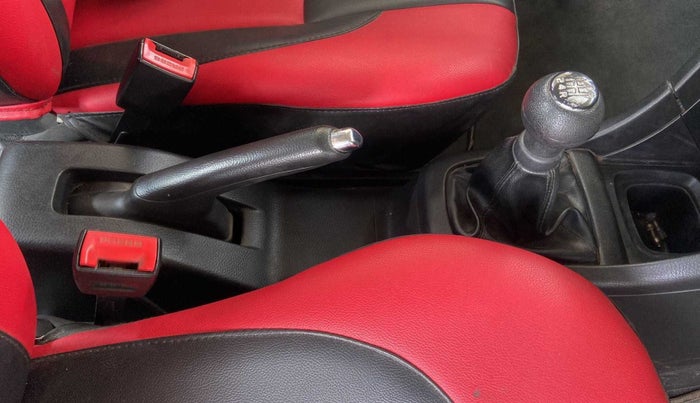 2014 Maruti Swift VDI, Diesel, Manual, 82,386 km, Gear Lever