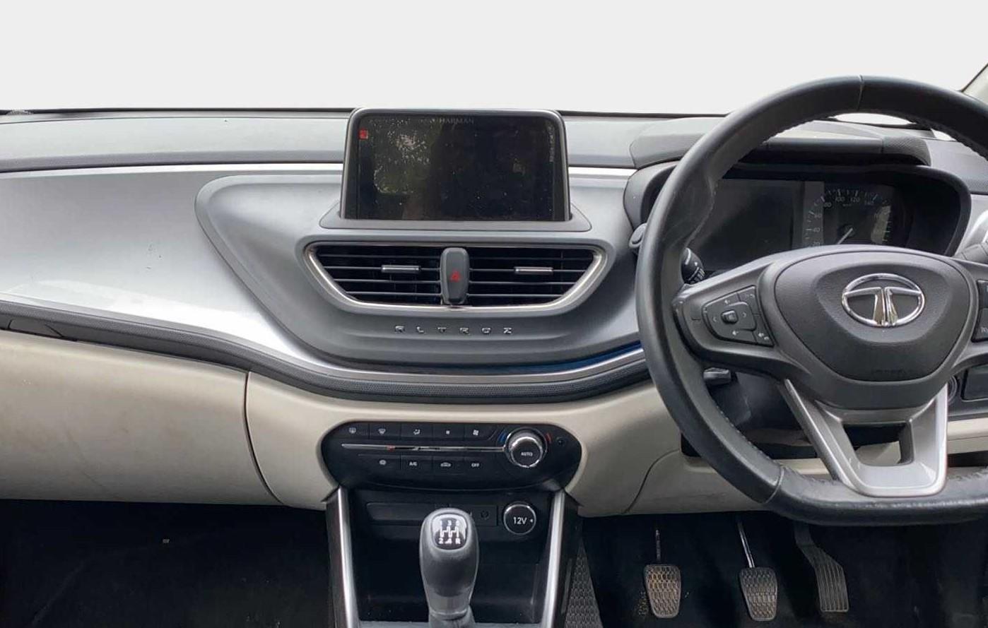 2022 Tata ALTROZ XZ PLUS PETROL, Petrol, Manual, 19,179 km, Air Conditioner