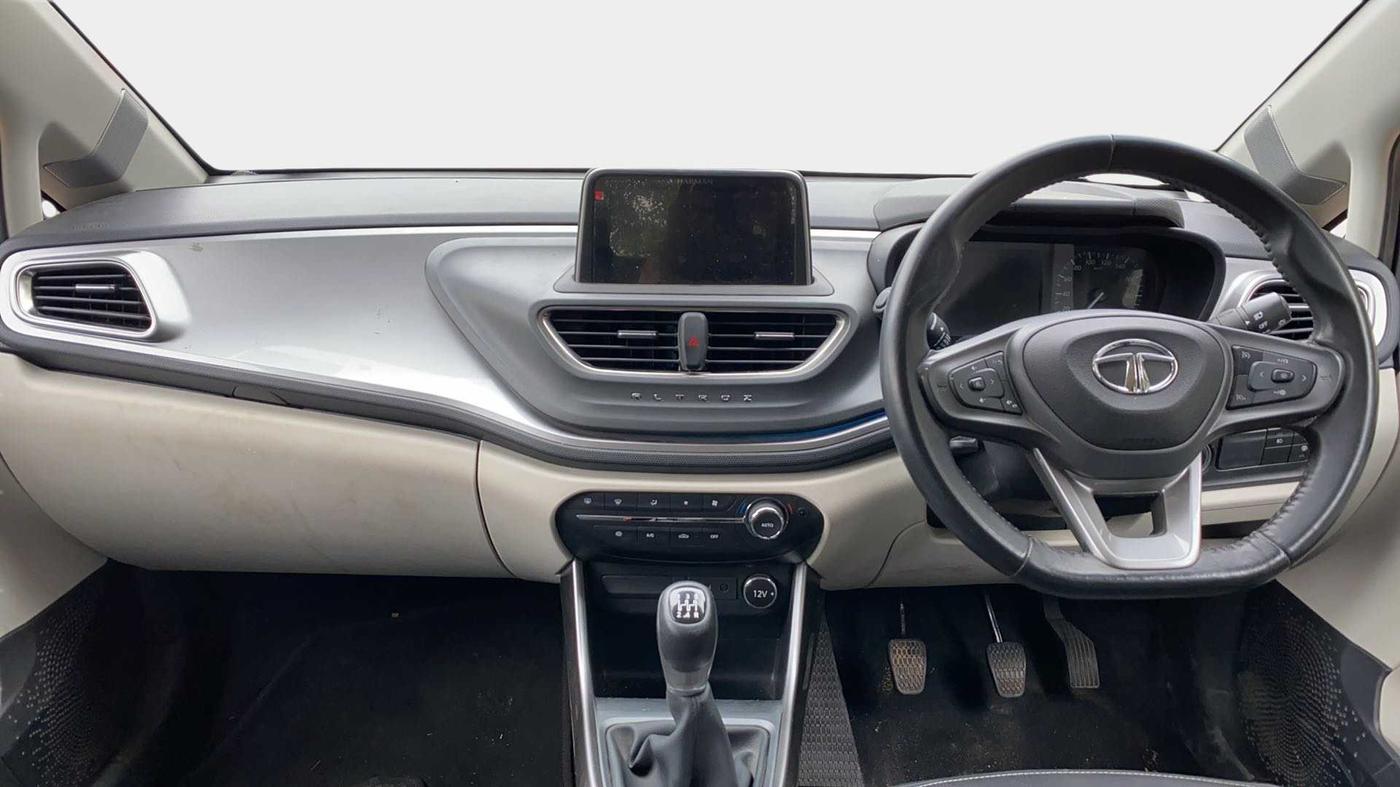2022 Tata ALTROZ XZ PLUS PETROL, Petrol, Manual, 19,179 km, Dashboard