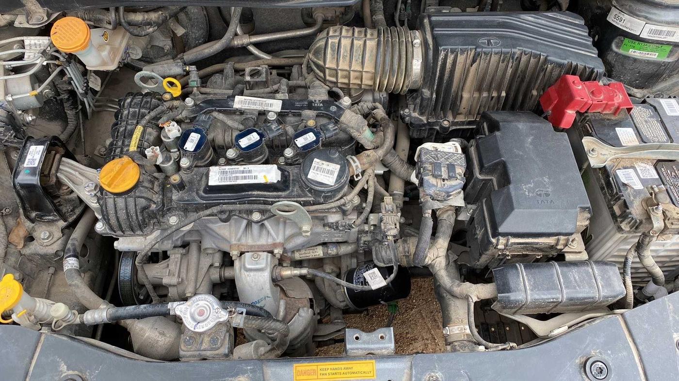 2022 Tata ALTROZ XZ PLUS PETROL, Petrol, Manual, 19,179 km, Open Bonet