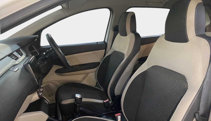 2019 Renault TRIBER RXZ, Petrol, Manual, 33,436 km, Right Side Front Door Cabin