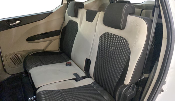 2019 Renault TRIBER RXZ, Petrol, Manual, 33,436 km, Right Side Rear Door Cabin
